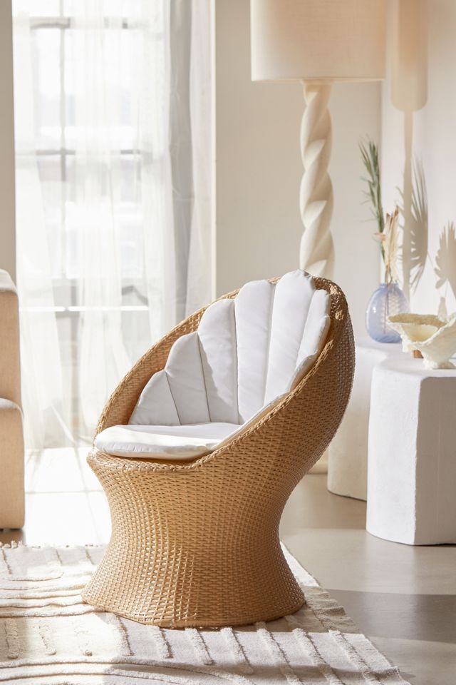 Scallop clearance shell chair