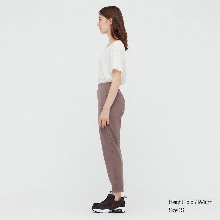 Uniqlo Wide Straight Pants Review: Effortless, Cool-Girl Trousers