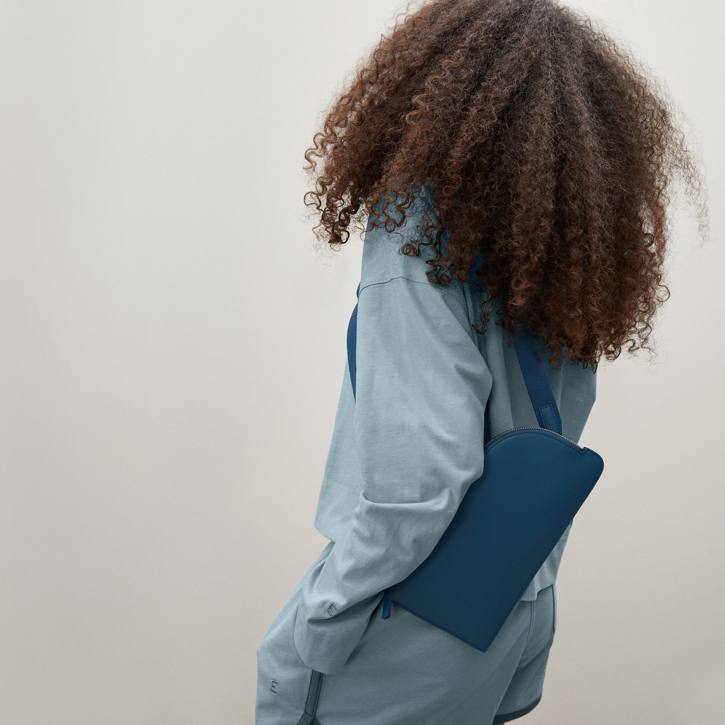 everlane leather sling