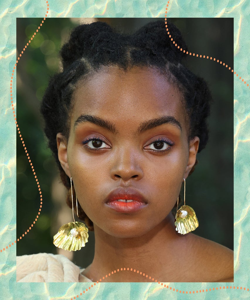 ‘Holiday Vibes’ Is The Carefree Beauty Trend We’ve Been Craving
