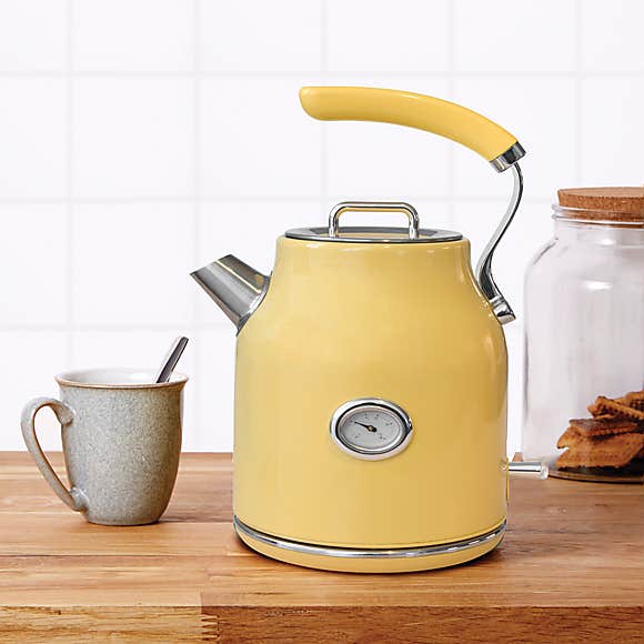 Dunelm + Retro 1.7L 3KW Yellow Jug Kettle