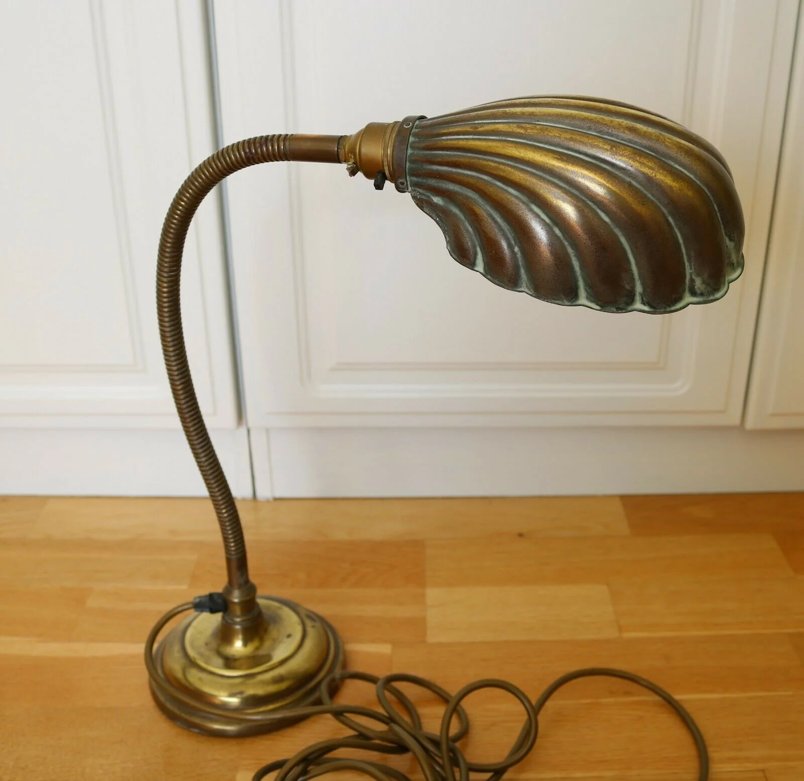Vintage gooseneck desk 2024 lamp
