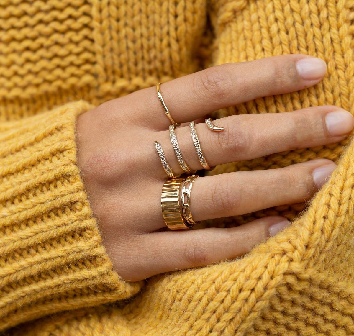 Aurate Infinity Ring