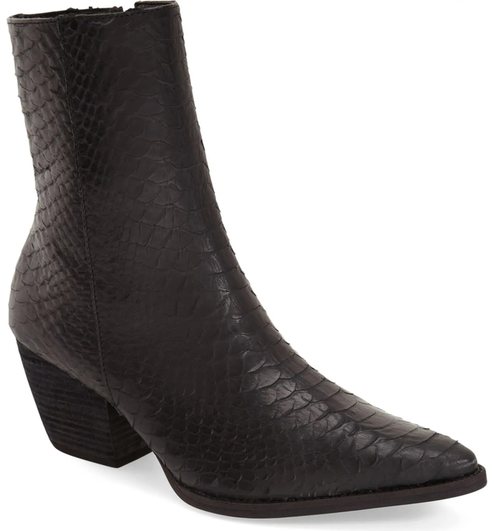 18 Of The Best Wide Width Boots On The Internet