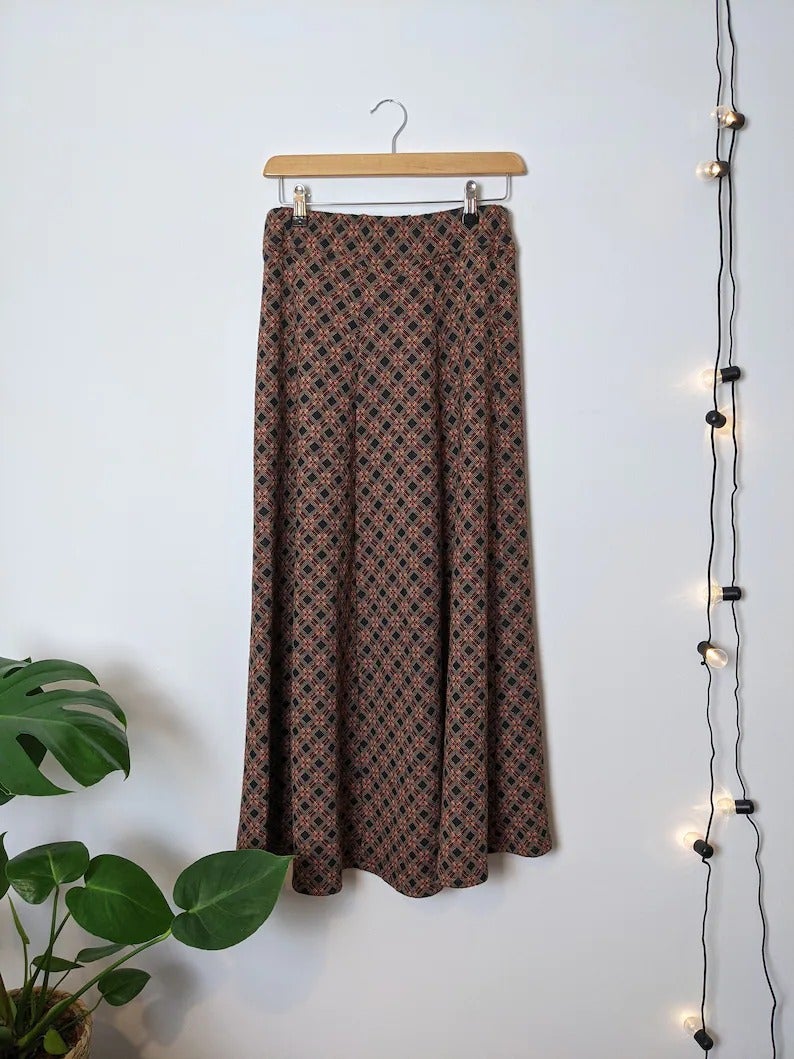 TheEcoCloset + 70s Vintage Knitted A-Line Maxi Skirt
