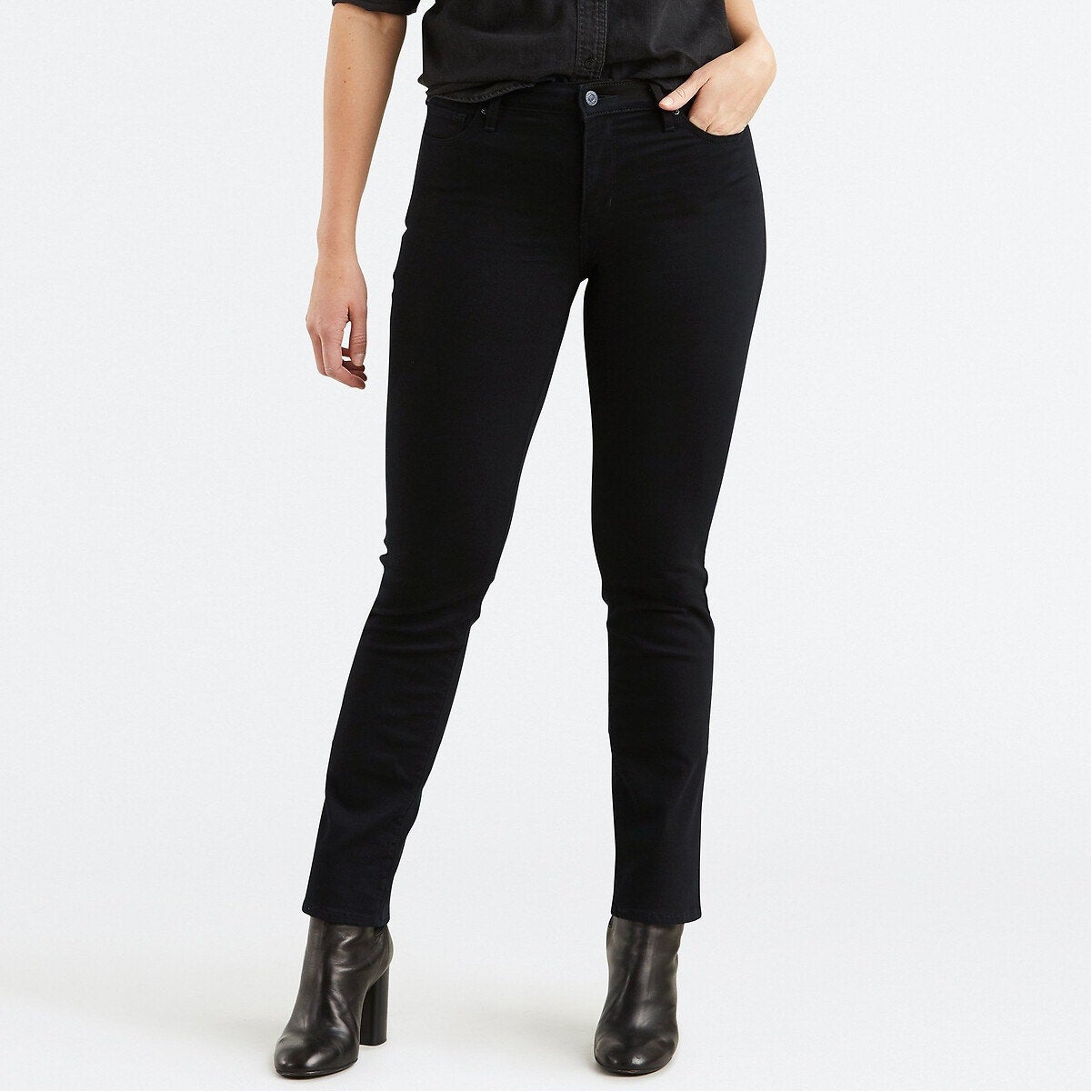 Levi’s + Women’s 712 Slim Jeans