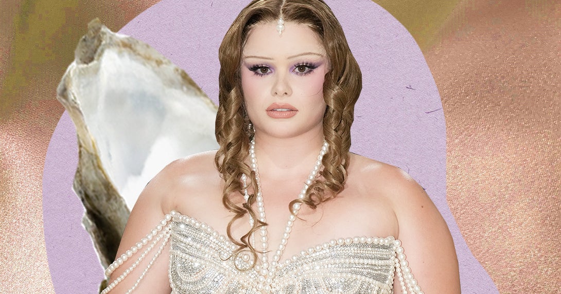 What Is Pearlcore? The 2022 Fashion Trend