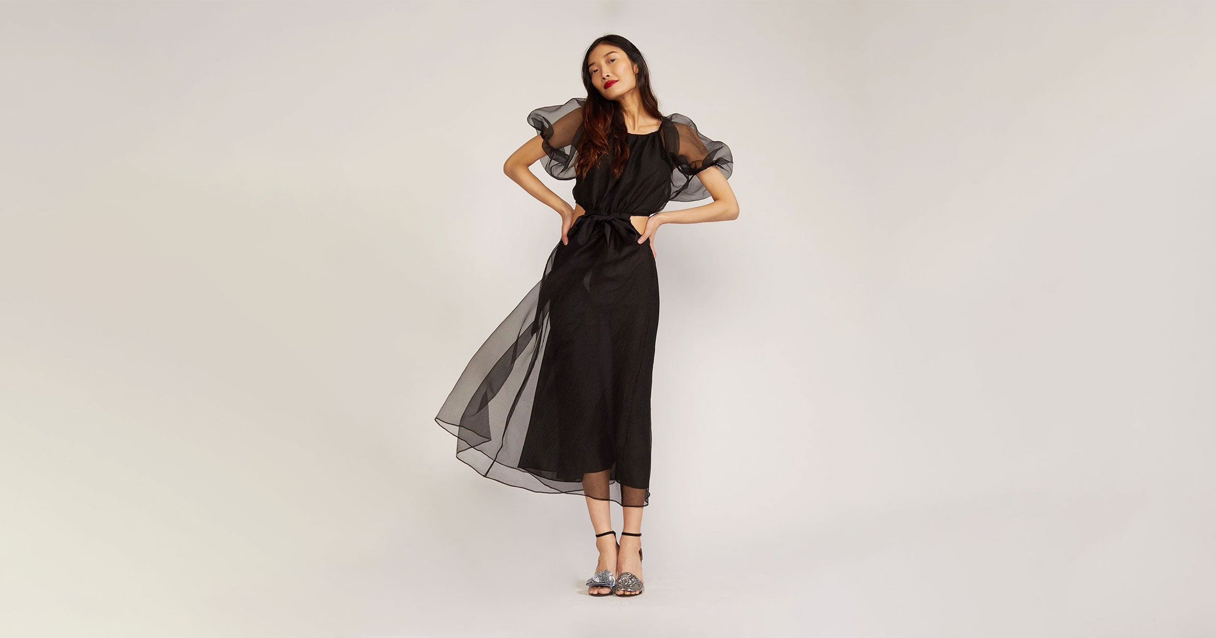36 Holiday Dresses For An Extra-Festive Season