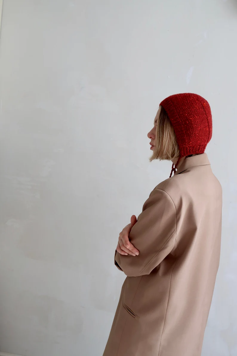 Knitted bonnets sales