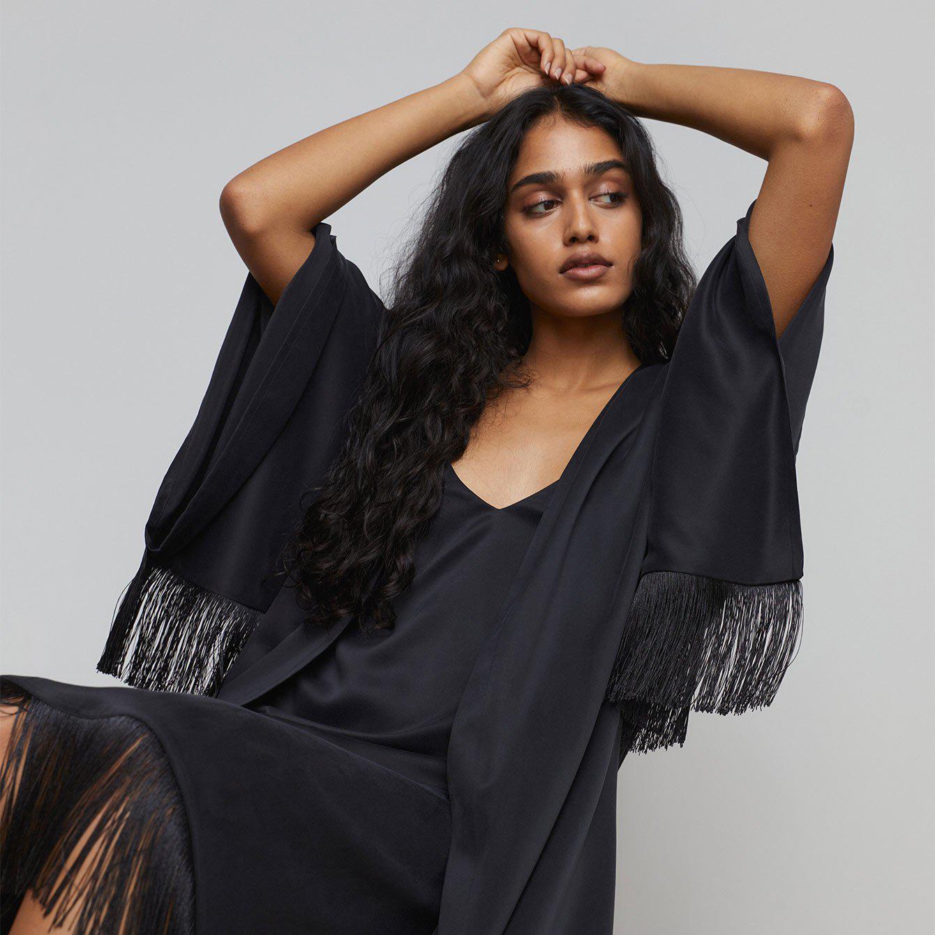 Lunya + Washable Silk Fringe Kimono Robe – immersed black