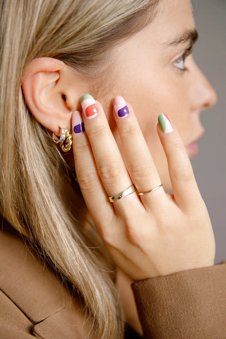 color blocked nails 