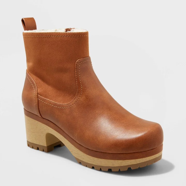 Universal sales thread boots