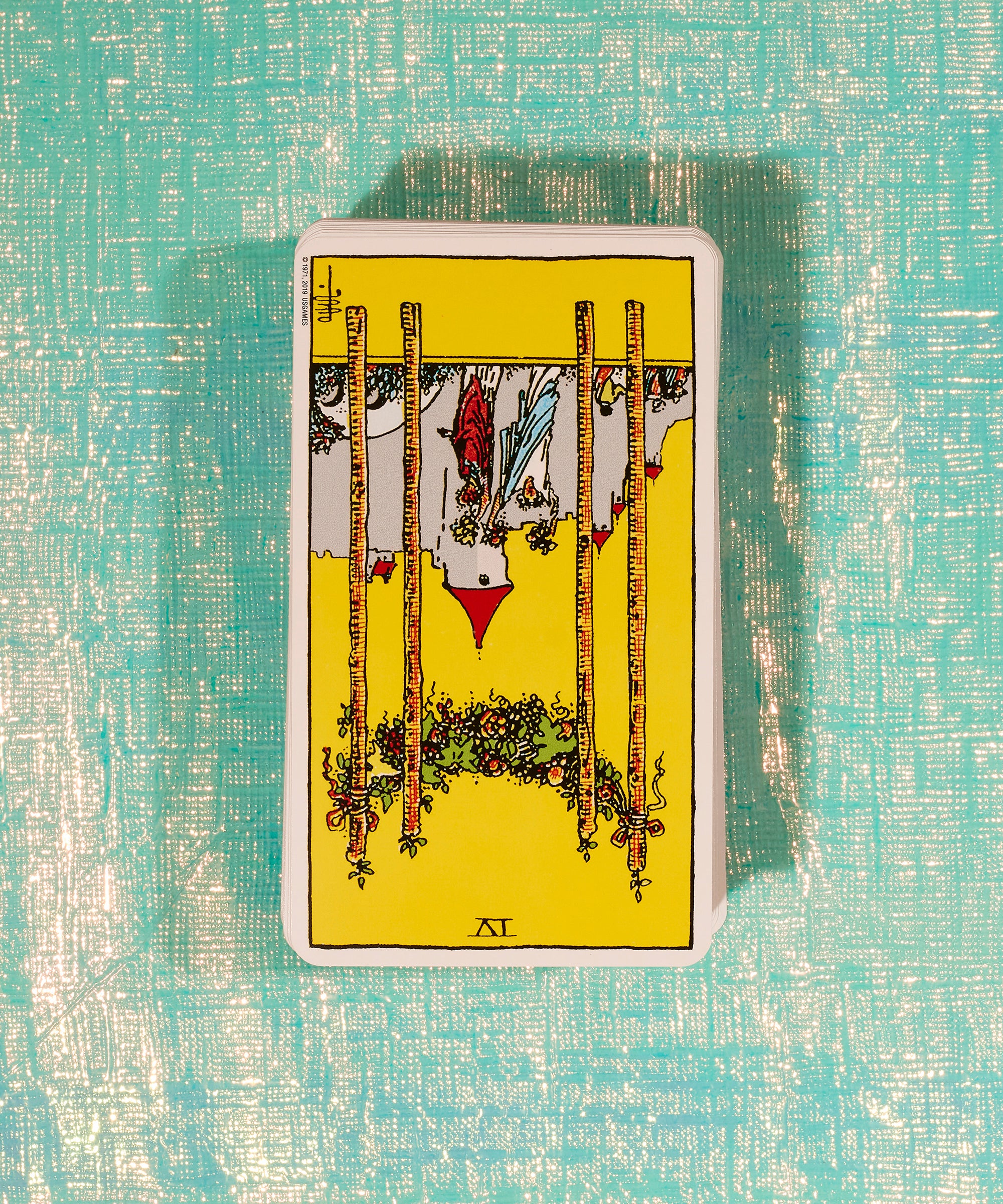 Valentine’s Day Tarot Valentine's Day Tarot | Vintage Love-Themed Tarot Deck