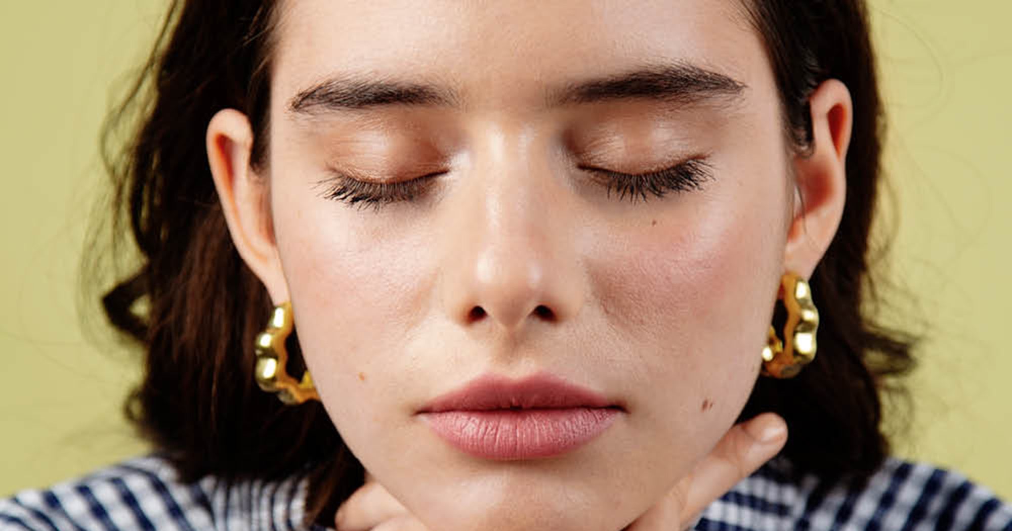 29 Gold Hoop Earrings To Buy Now & Wear Forever