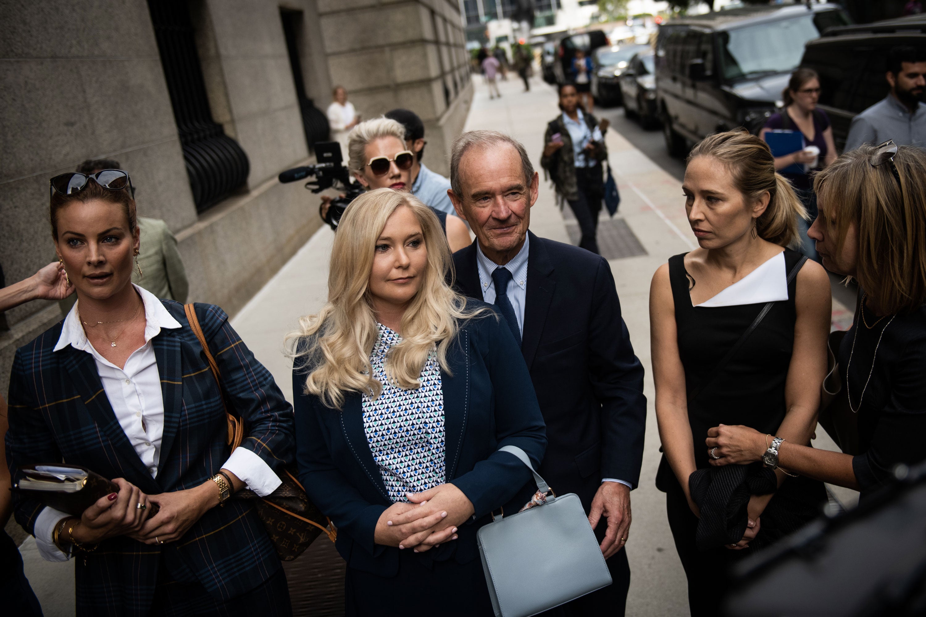 Sự thật về thỏa thuận của Virginia Giuffre