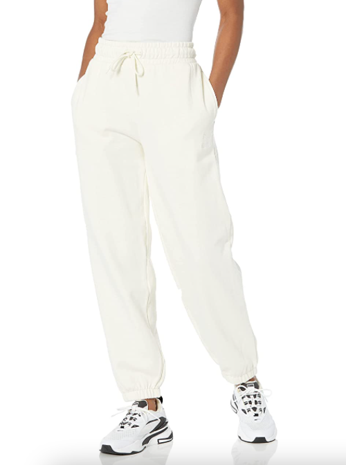puma classic relaxed joggers