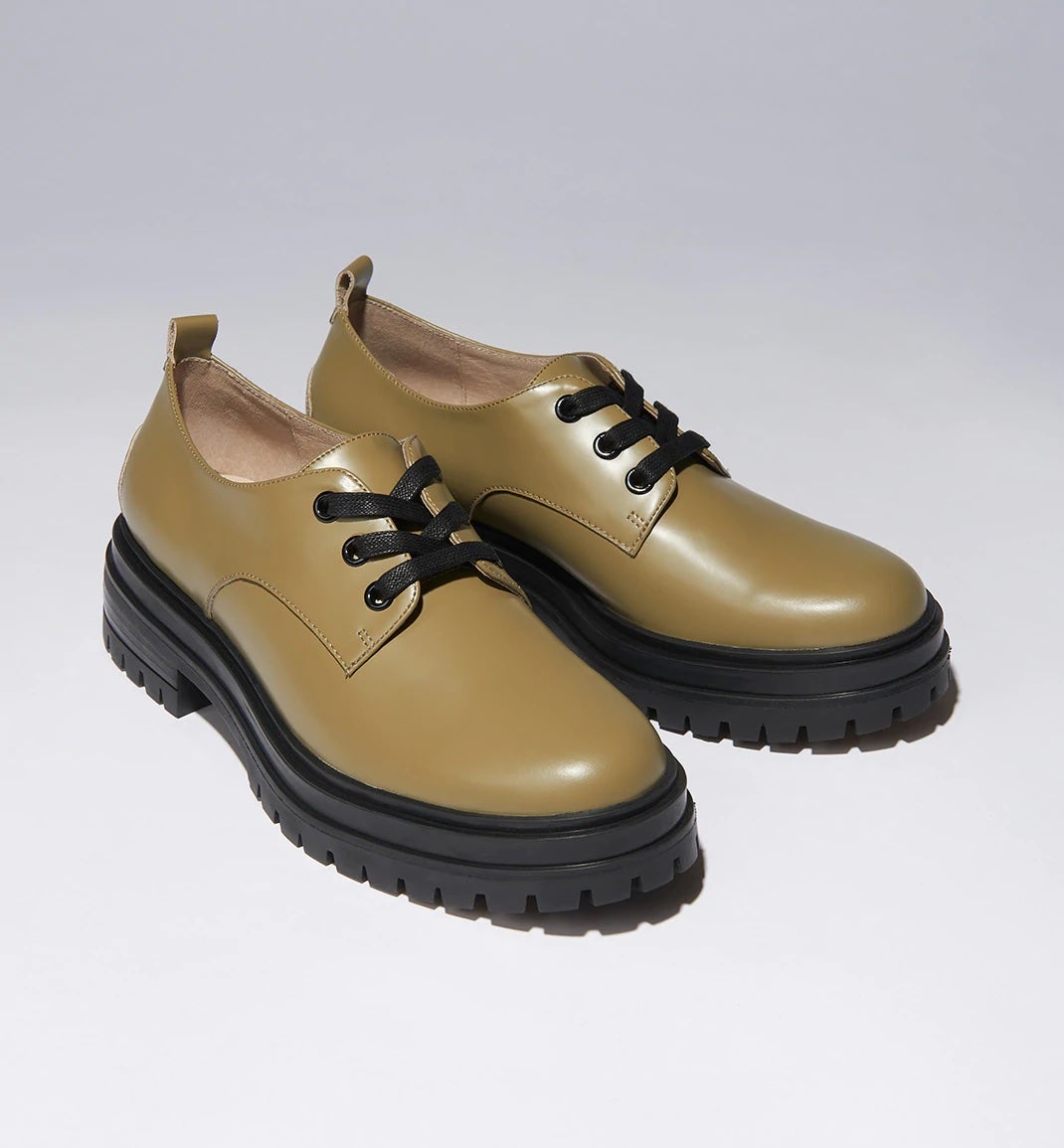 Radical Yes + Ophelia – Slip On Lace Up in Olive Boxed Leather