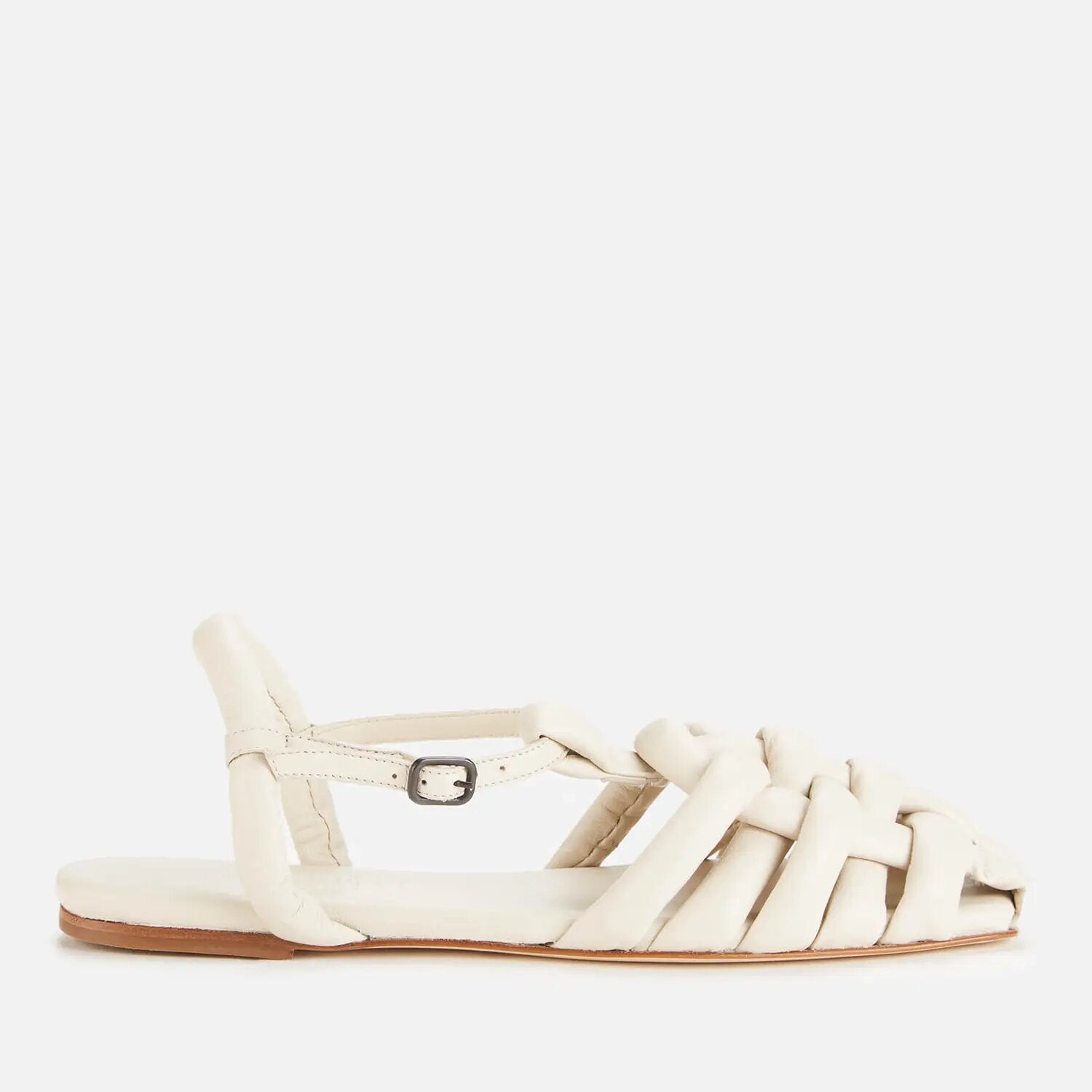 Fisherman Sandals Will Be Everywhere This Spring