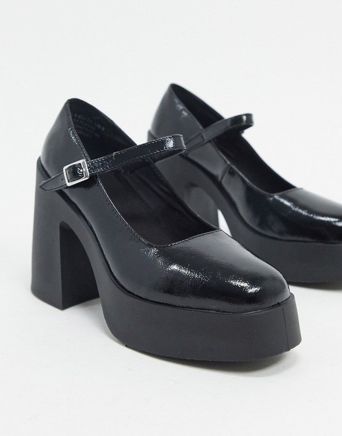 Mary Janes Shoes Are a Must-Try Footwear Trend for Spring