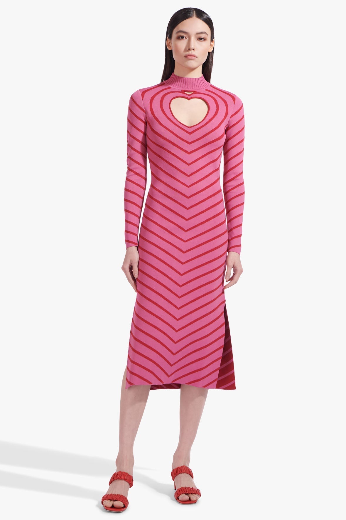 Summer Dress Trends 2022: Y2K, Cut-Outs, Minis & More Summer Dress Trends 2022: Y2K, Cut-Outs, Minis & More