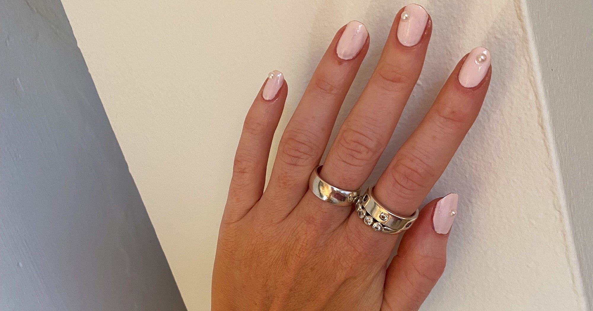 5. The Best Pearl Nail Art on Instagram - wide 4