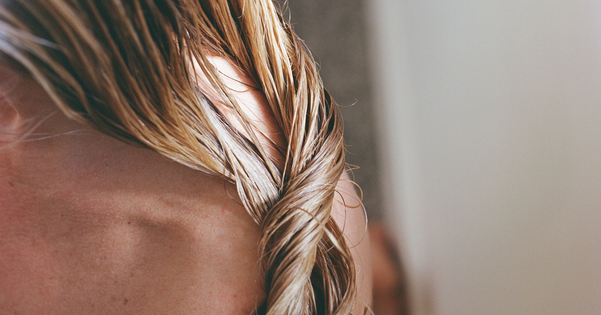 Should You Wash Your Hair After Every Workout? Here’s What Derms Think