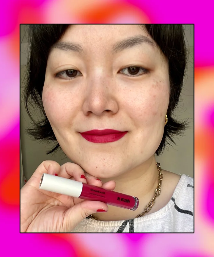 Violette_FR Petal Bouche Red Lipstick A Seller
