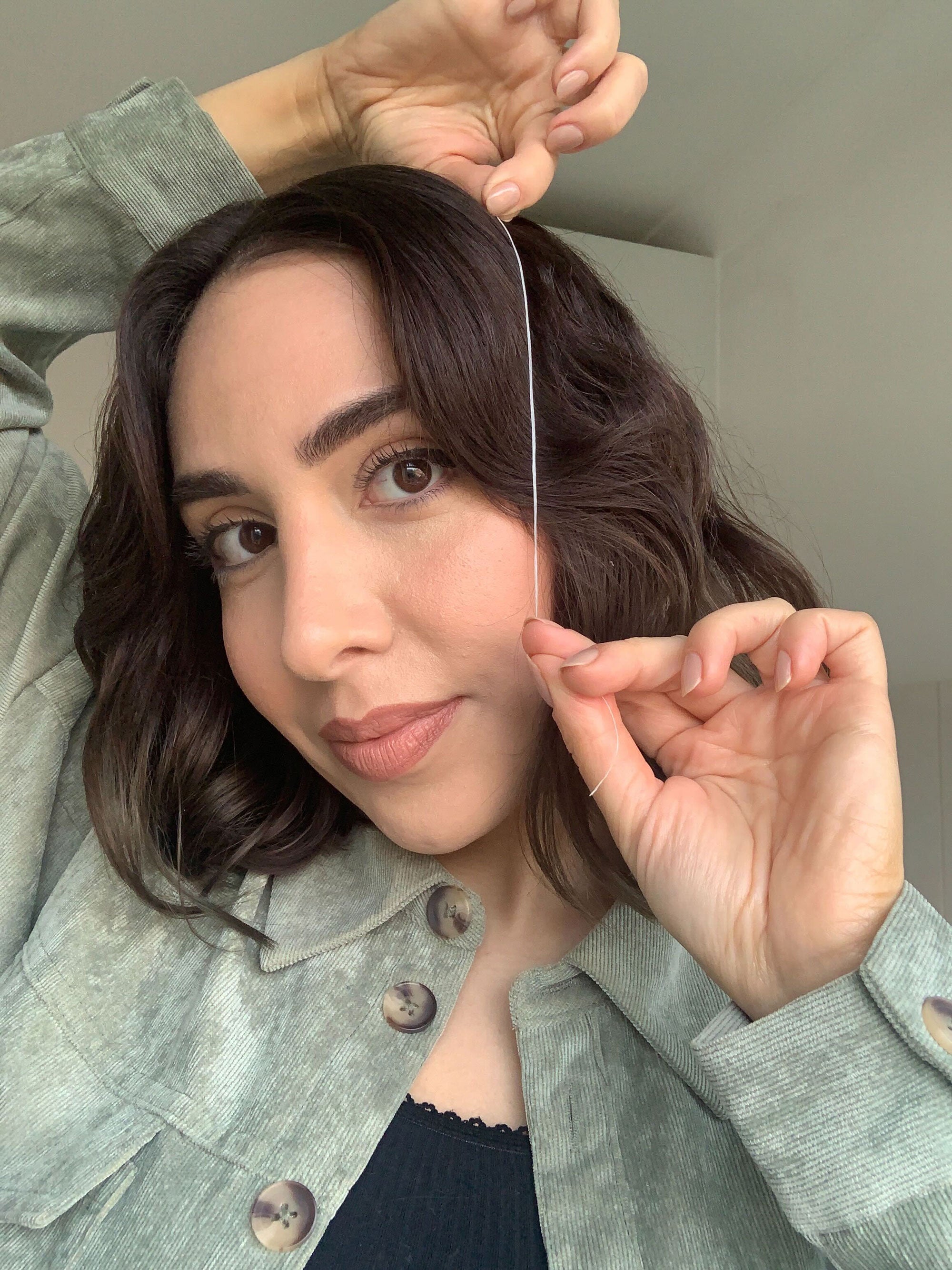 Can Dental Floss Stop Frizz? I Tried It & Learned A Lot Can Dental Floss Stop Frizz? I Tried It & Learned A Lot