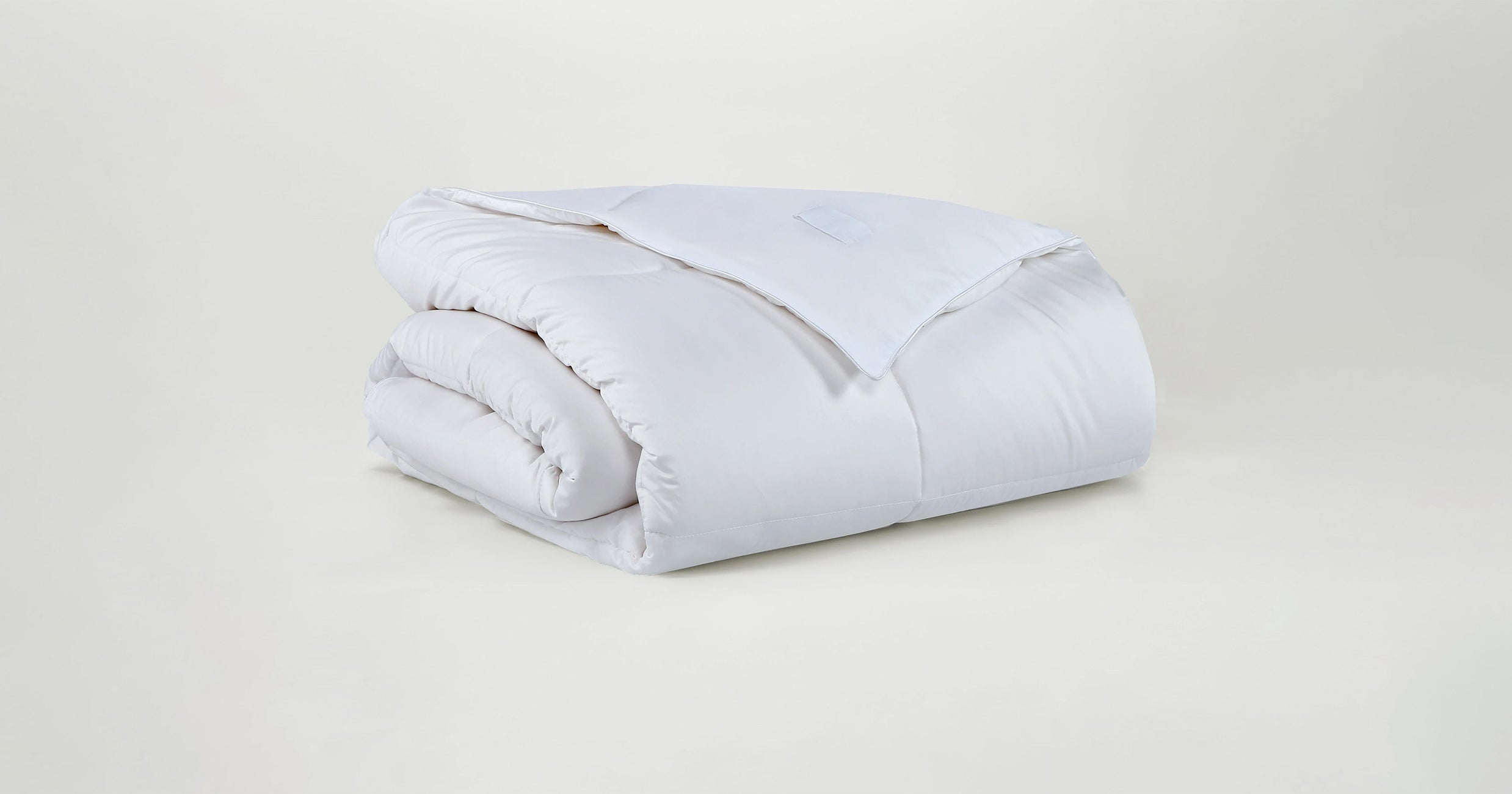 I Review Sijo's Sustainable Lightweight Comforter 2022