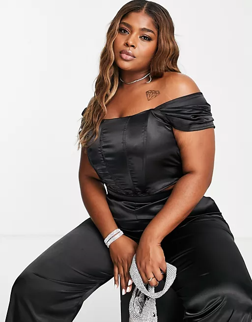 9 Of The Best Plus Size Corsets On The Internet