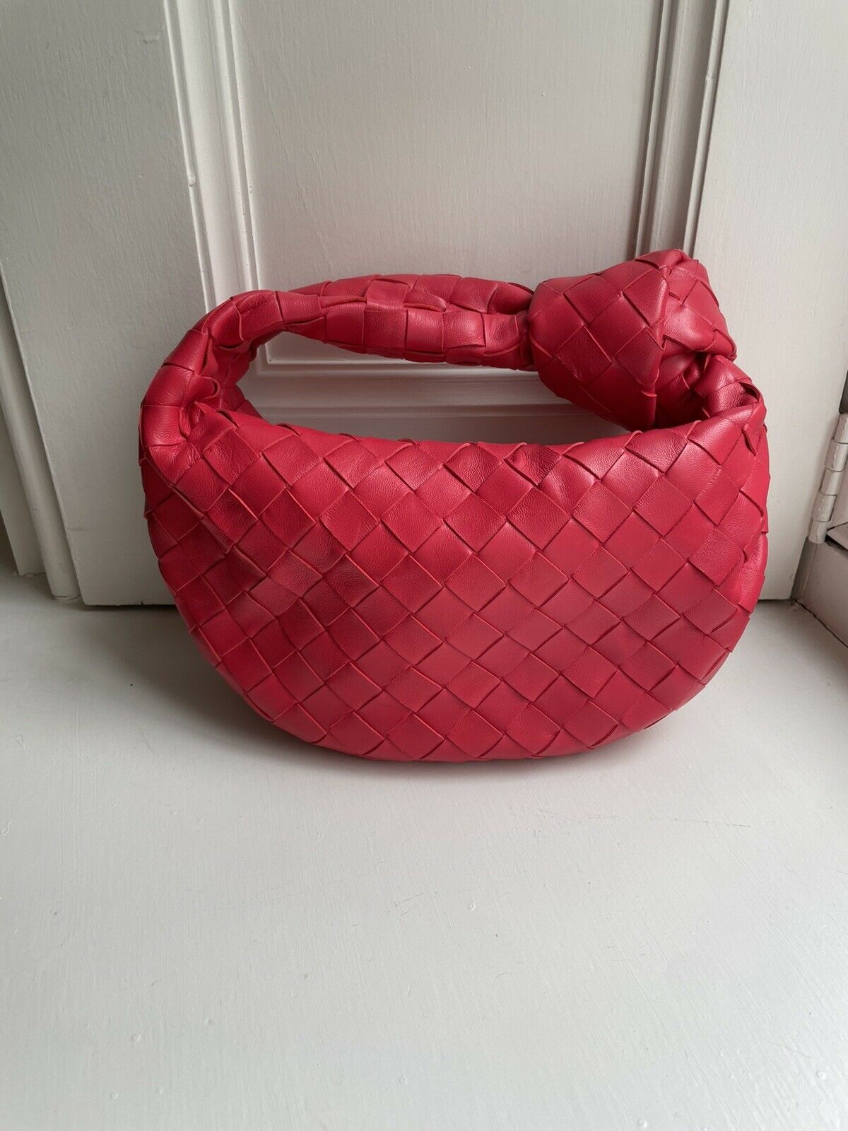 BOTTEEGA VENETA ハンドバッグ Mini Jodie bag ジョディ 楽天市場】BOTTEGA VENETA ボッテガヴェネタ JODIE Mini Hand