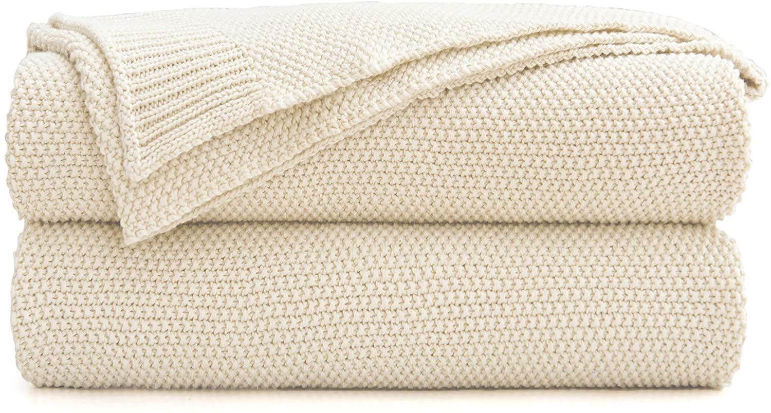 Longui Bedding + Cotton Cable Knit Throw