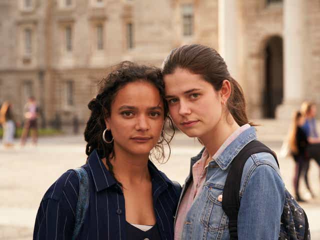 Sasha Lane and Alison Oliver in Conversations With Friends.