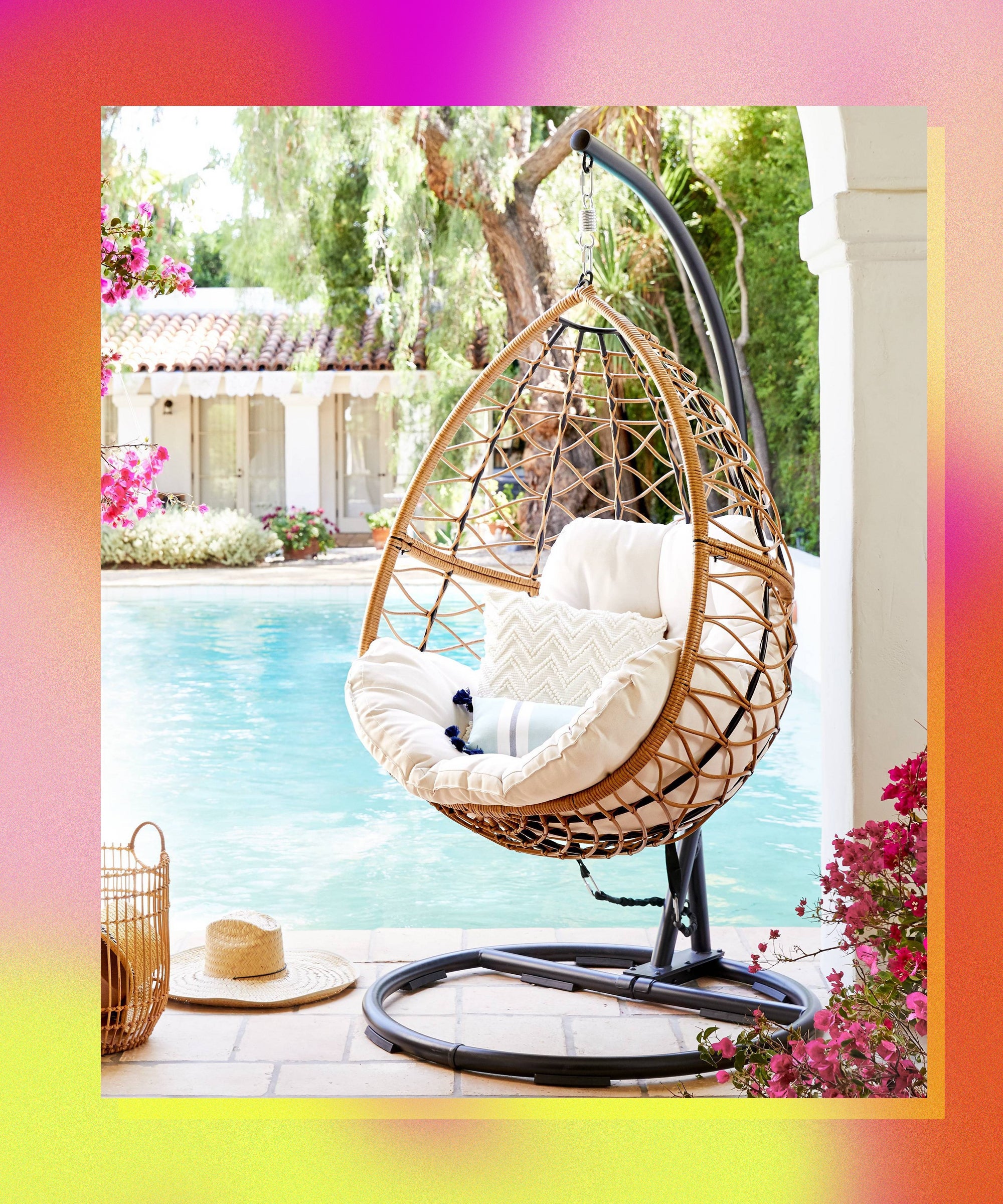 2022 new design fiberglass egg pod hanging chair swinging chair