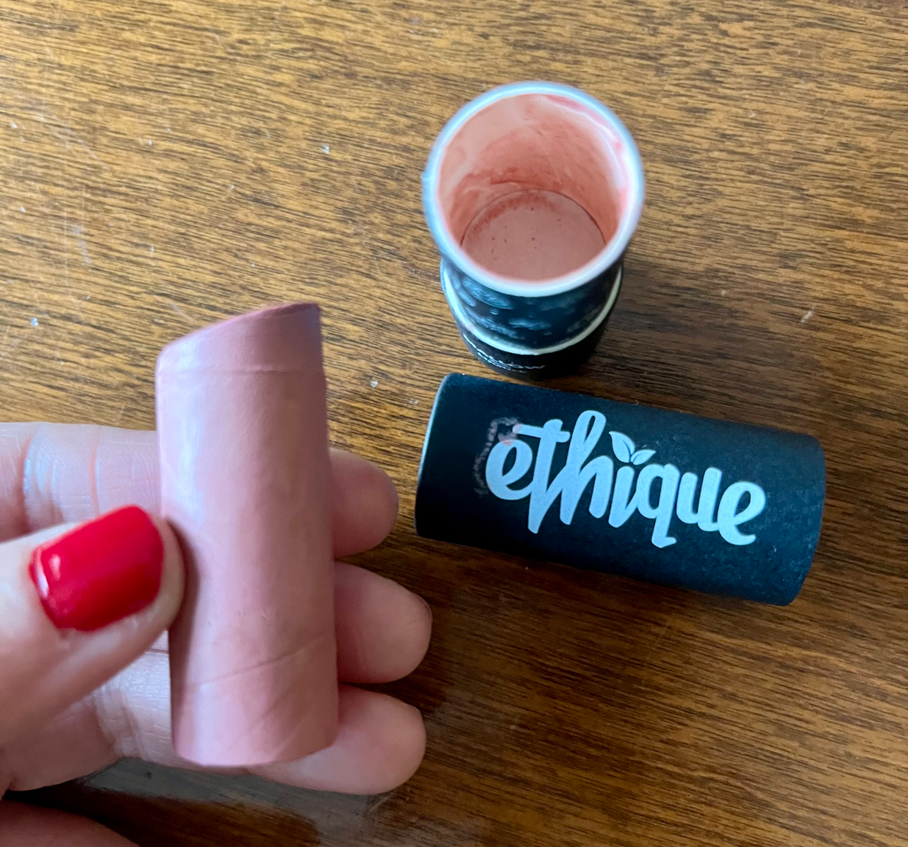 Compostable Lipstick Exists & It’s Better Than It Sounds 3 10981330