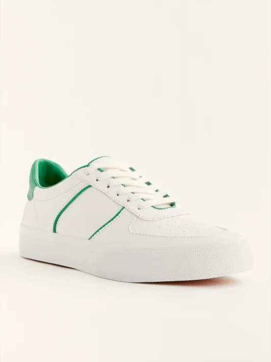 Stuart weitzman 2025 harlow sneaker