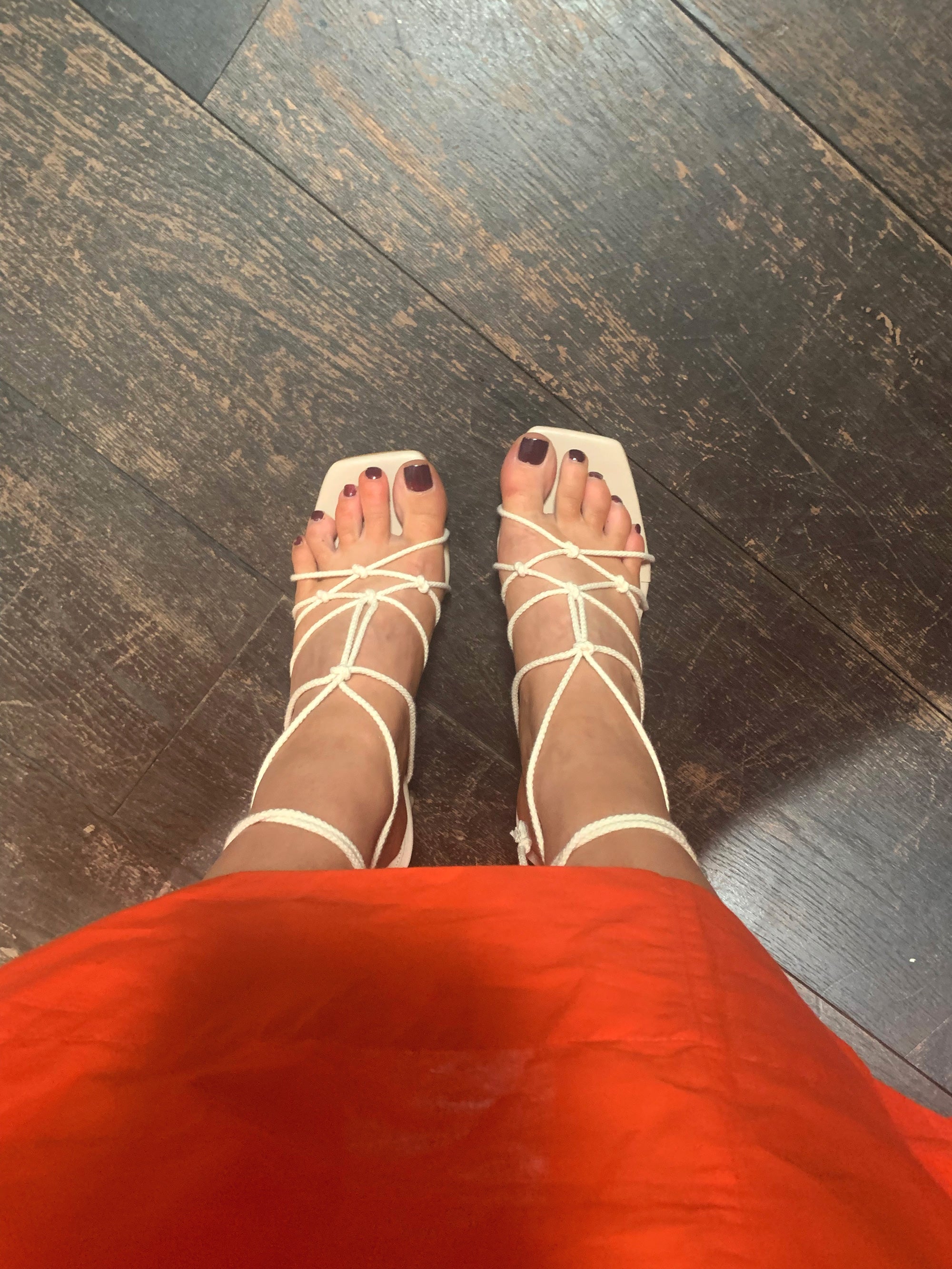 Soft Strappy Sandal Styles For Summer Comfort