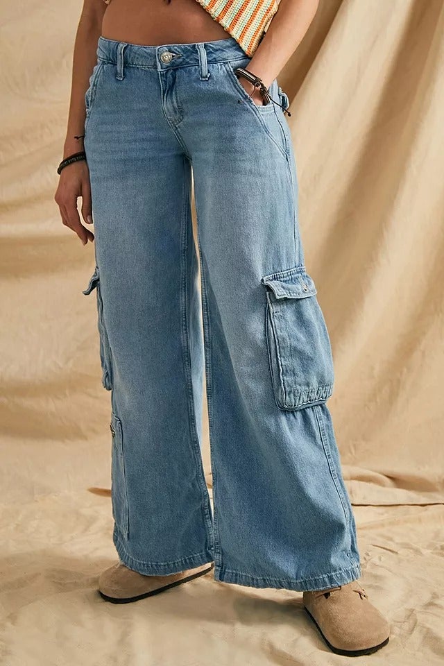 Cargo Denim Is 2022's Anti-Skinny Jeans Trend