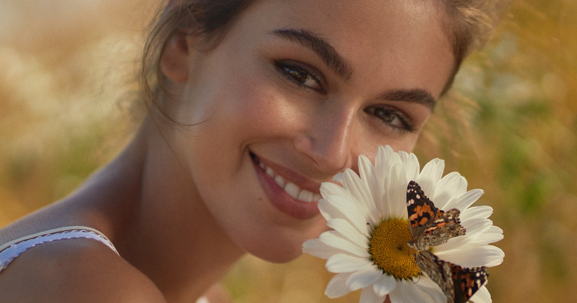 From Malibu To Williamsburg, Inside Kaia Gerber’s Jetsetter Beauty Routine From Malibu To Williamsburg, Inside Kaia Gerber’s Jetsetter Beauty Routine