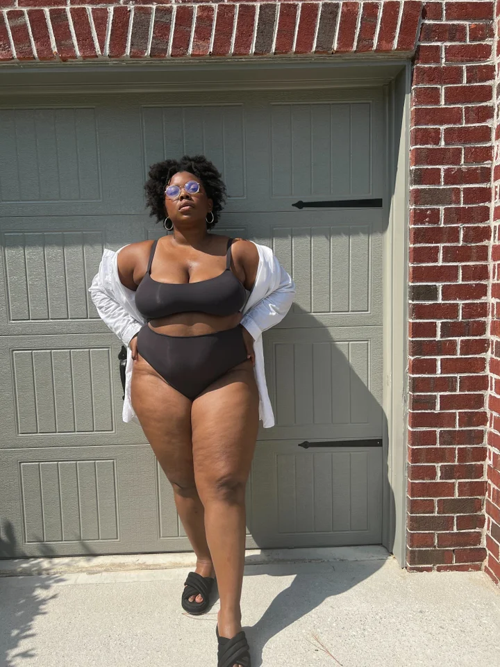 SKIMS Crossover Bralette Review  Fits Everybody Collection 