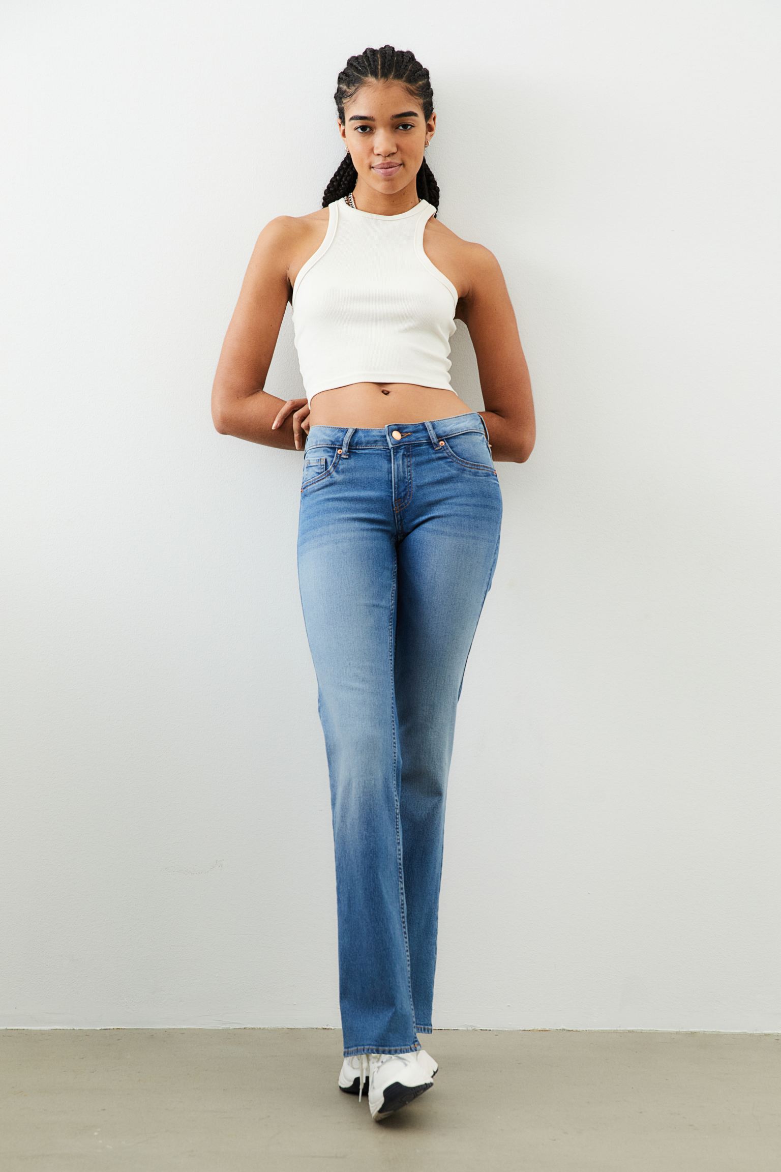 h-m-flare-low-jeans