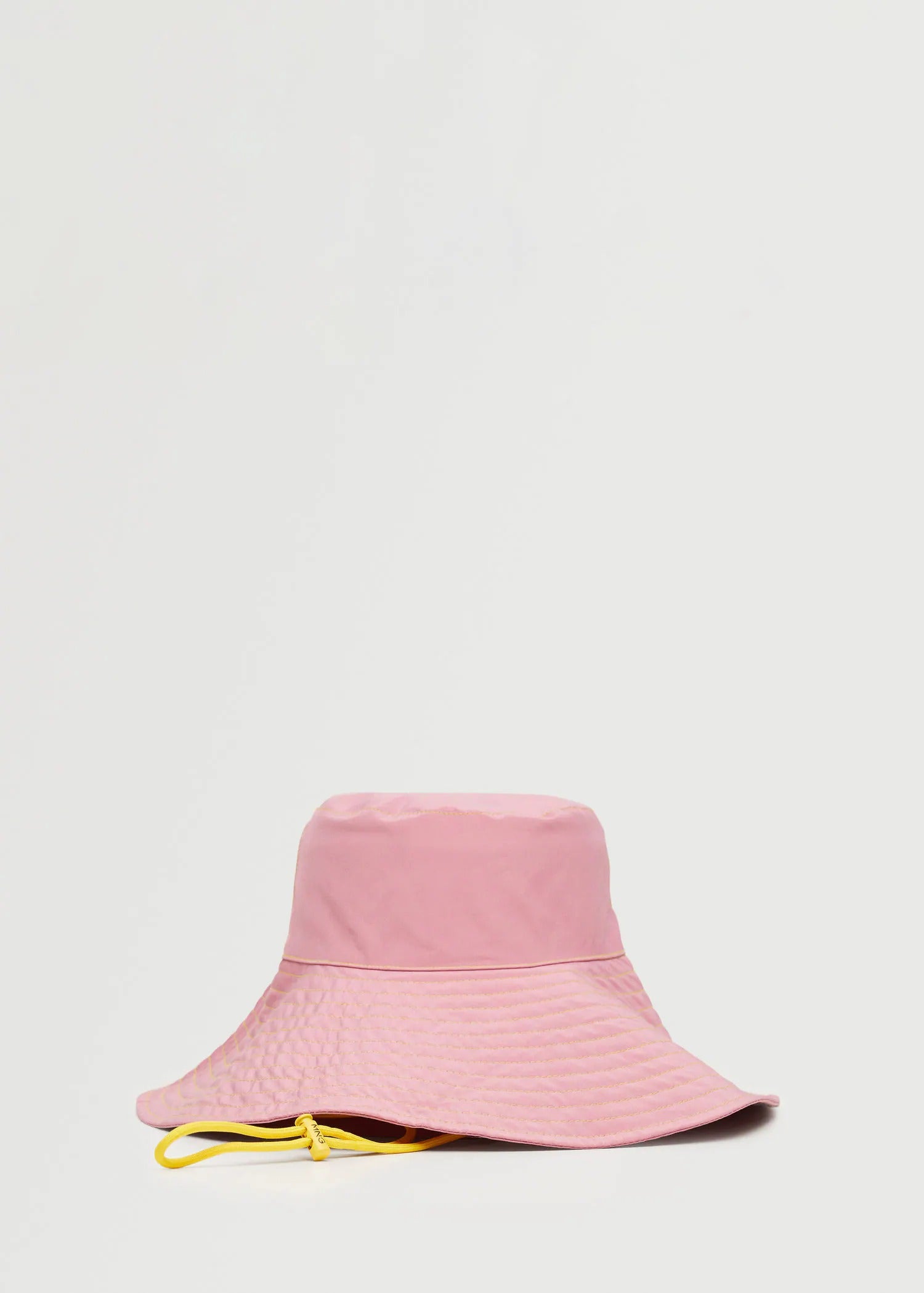 Mango + Bucket hat with straps