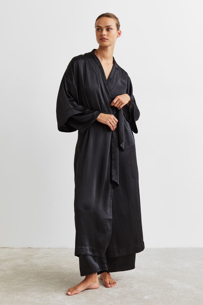 Womens Dressing Gown-Silk Satin Bathrobe, Sexy Silk Stripe Lingerie, Kimono  Bridesmaid Robe Sleepwear Pajamas for Wedding Party Short : Amazon.co.uk:  Fashion