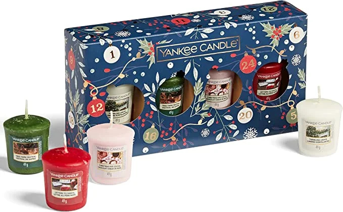 Yankee Candle + Candle Gift Set, 4 Scented Votive Candles, Countdown to  Christmas Collection