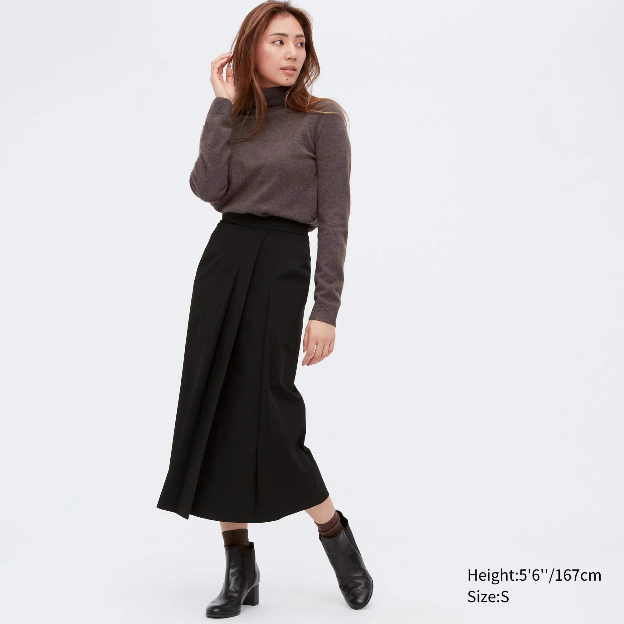 Uniqlo + Side Pleated Narrow Skirt