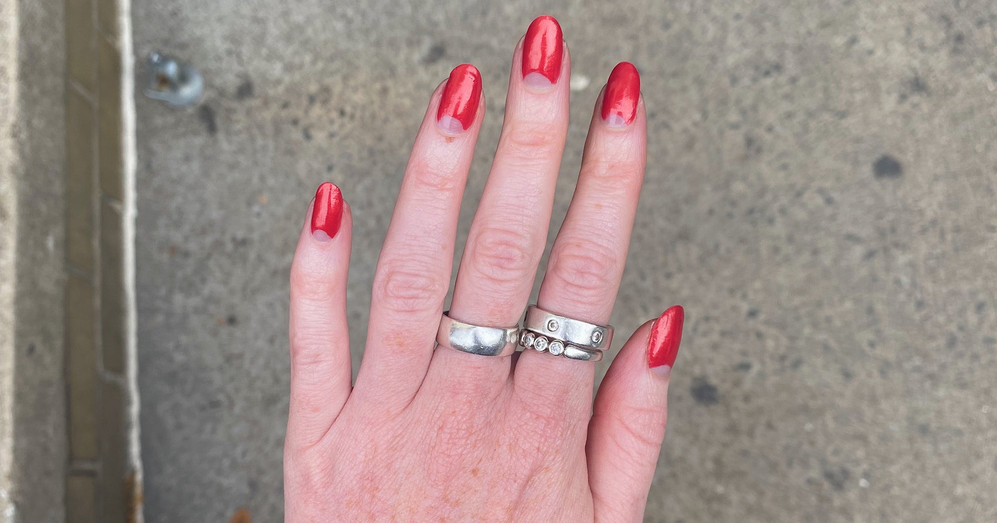 I Tried The Vintage 'Half Moon' Manicure & It's So Chic I Tried The Vintage 'Half Moon' Manicure & It's So Chic