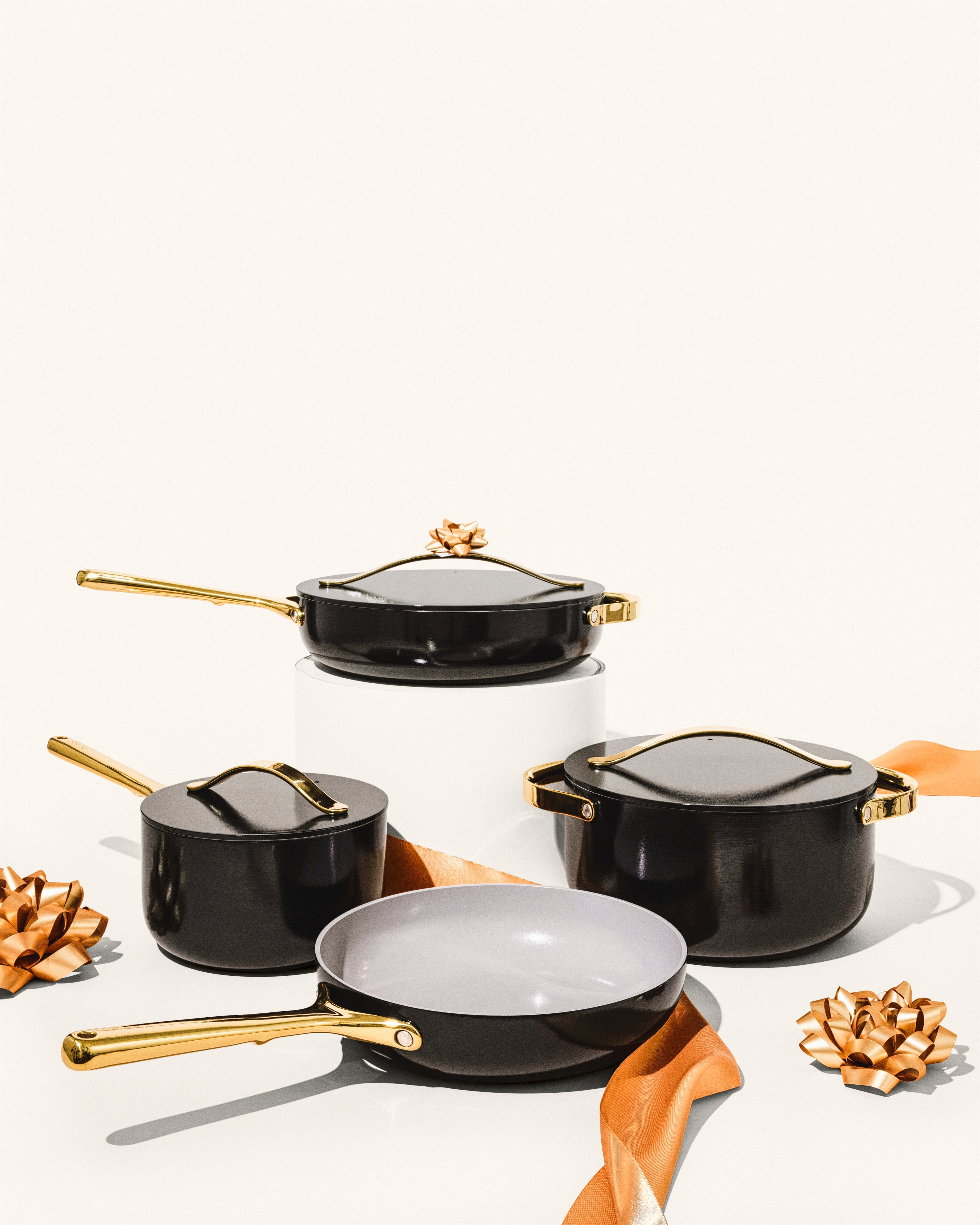 Caraway Cookware Set - Black - 81 requests
