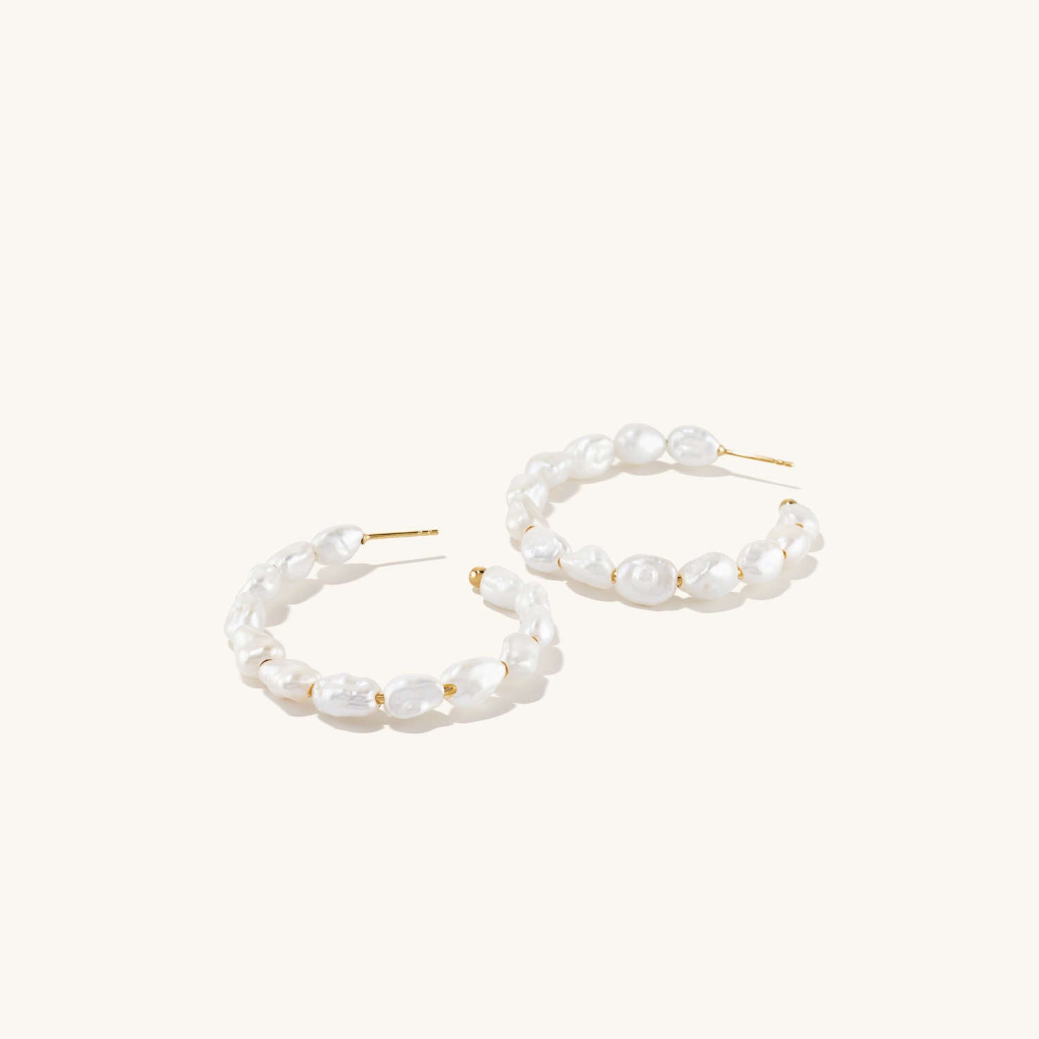 【オシャレ】MEJURI メジュリ Bold Pearl Drop ピアス Mejuri + Bold Pearl Drop Earrings