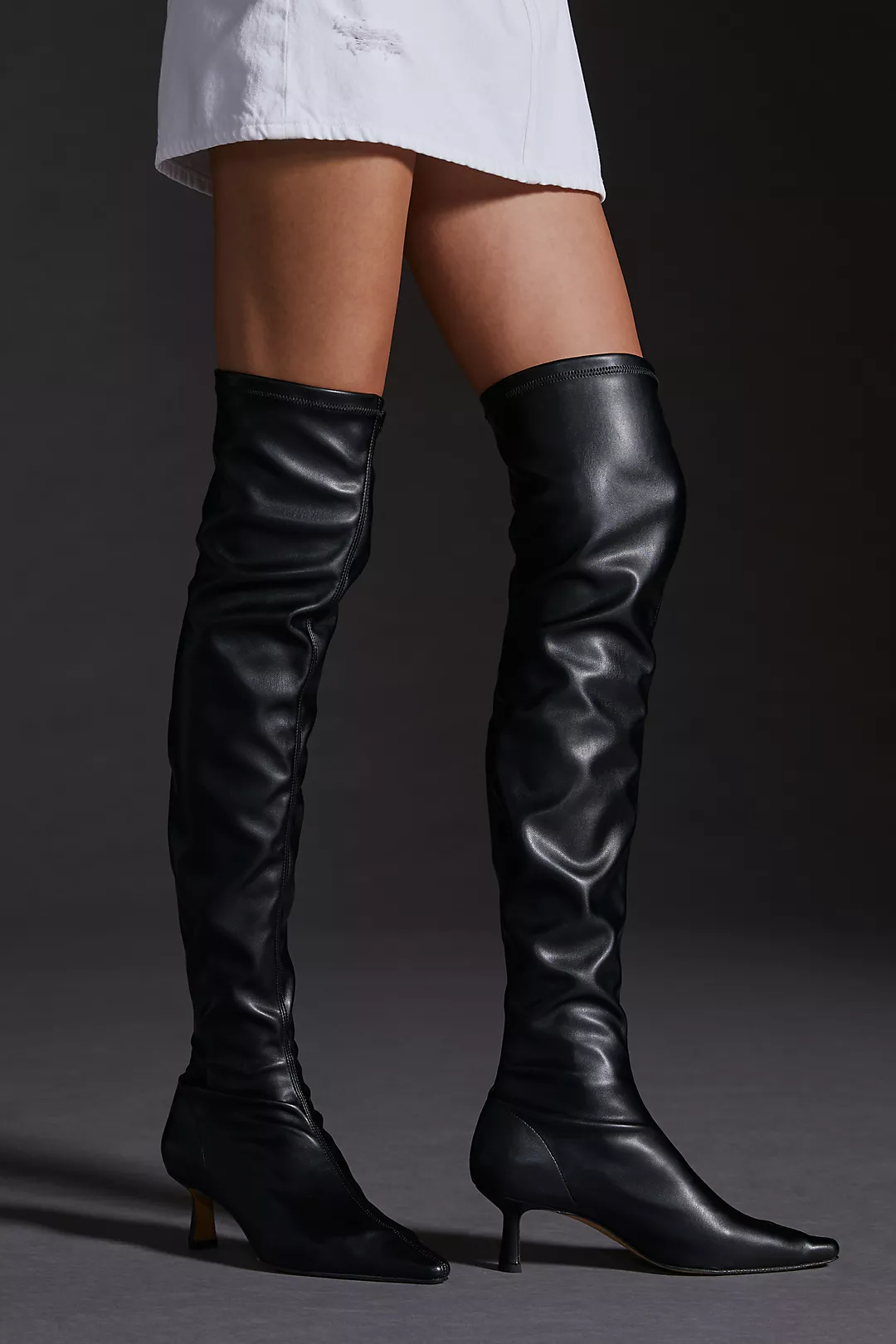 13 Best Black Boots for Women 2021 - Stylish Black Boots to Wear This Season