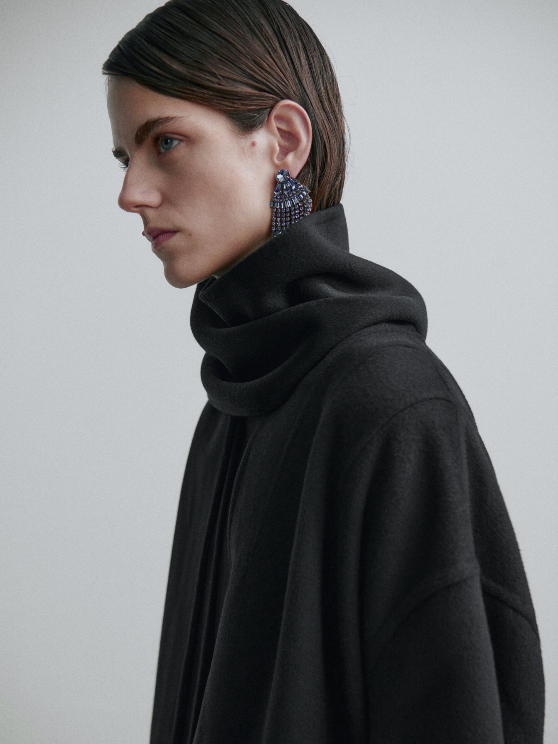 Massimo Dutti Long coat with scarf